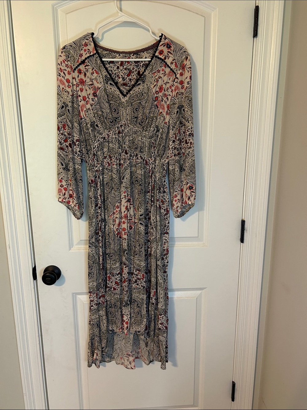 Knox Rose Black & Cream Paisley Maxi Dress with Red Floral Accents